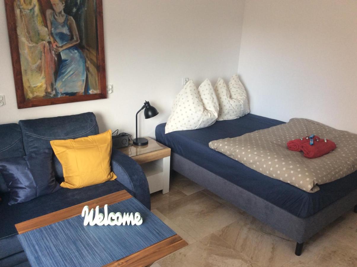Mika Raclawicka 144 & Wislicka 3 - Adults Only Appartement *